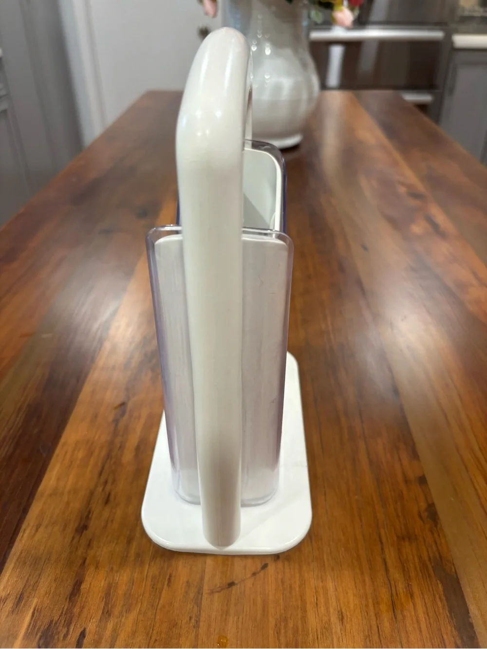Larien Bagel Biter - The Original Guillotine Bagel Slicer Cutter - Made in USA